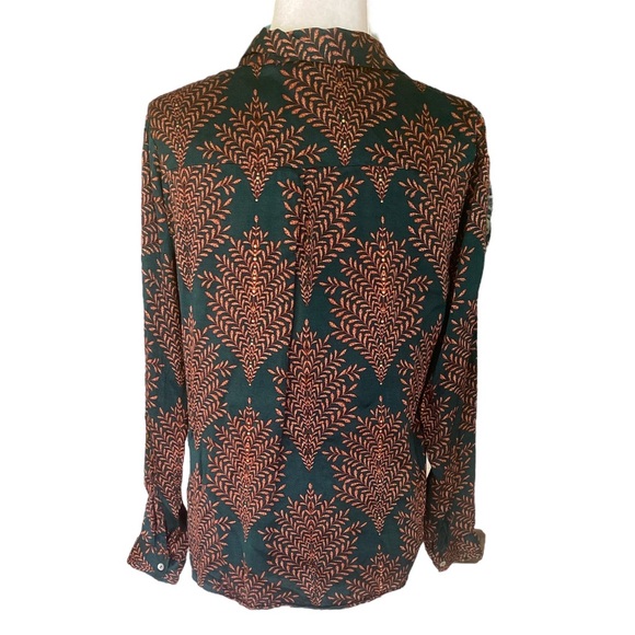 Esqualo Dark Green Cognac Lead Print Satin Button Down Blouse - 10 - Picture 6 of 12
